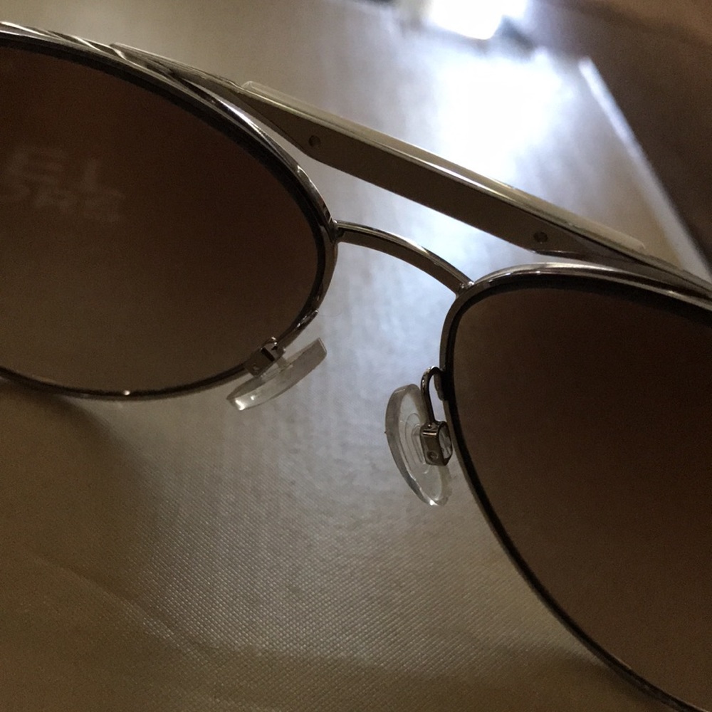 Vintage 90’s Michael Kors aviator sunglasses with original case - Picture 10 of 16